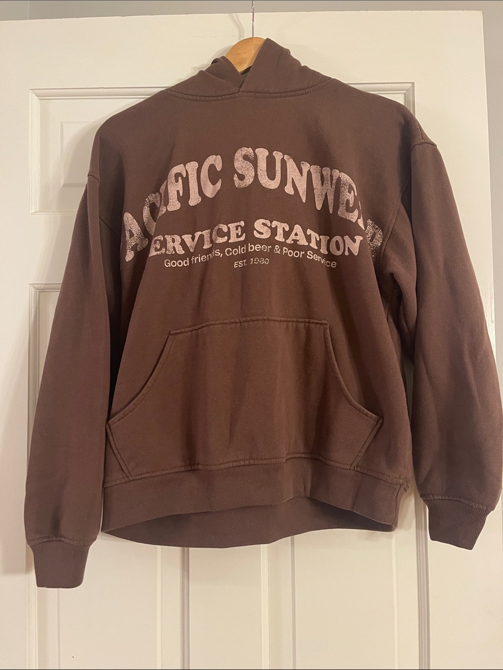 PacSun Cropped Graphic Hoodie